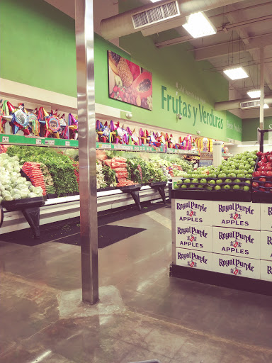 Grocery Store «El Super», reviews and photos, 650 N Euclid St, Anaheim, CA 92801, USA