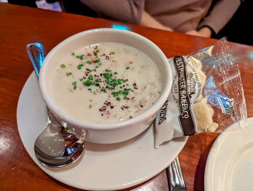 American Restaurant «Clydes of Georgetown», reviews and photos