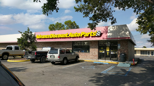 Auto Parts Store «Advance Auto Parts», reviews and photos, 4213 Northlake Blvd, Palm Beach Gardens, FL 33410, USA