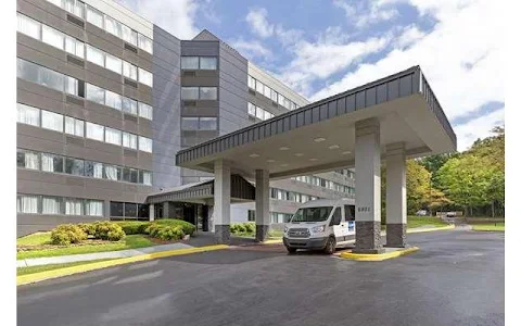 Clarion Hotel & Suites BWI Airport North image