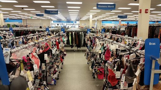 Clothing Store «Ross Dress for Less», reviews and photos, 240 N Courtenay Pkwy, Merritt Island, FL 32953, USA