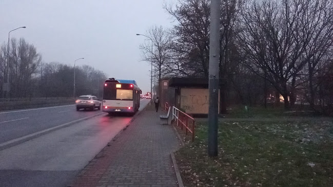 Recenze na autobusová zastávka - Benzina v Ostrava - Čerpací stanice