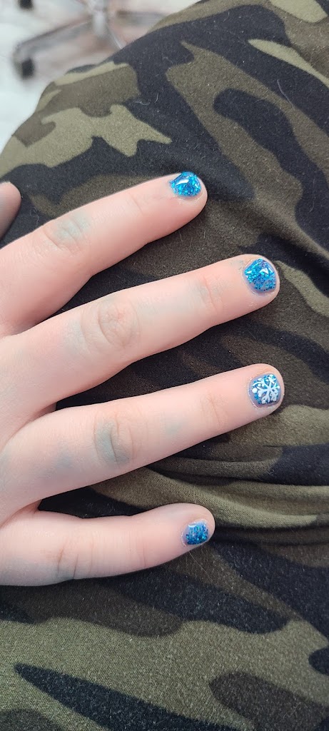 Natural Nails 17046
