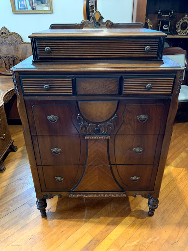 Antique Furniture Store «Every Now & Then Antique Furniture Mall», reviews and photos, 430 W Benson St, Cincinnati, OH 45215, USA