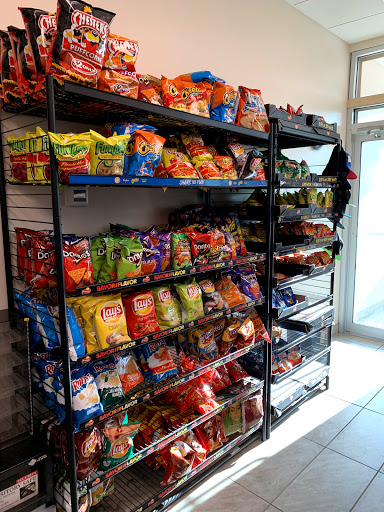 Tobacco Shop «Oasis Smoke Shop», reviews and photos, 5515 State Line Ave, Hammond, IN 46320, USA