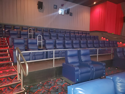 Movie Theater «MJR Waterford Digital Cinema 16», reviews and photos, 7501 Highland Rd, Waterford Twp, MI 48327, USA