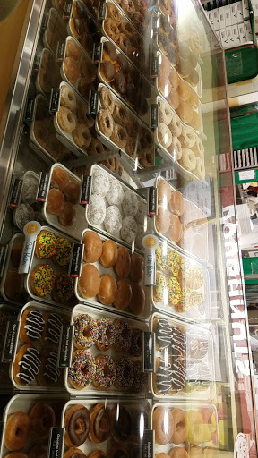 Donut Shop «Krispy Kreme», reviews and photos, 4198 Hacks Cross Rd, Memphis, TN 38125, USA
