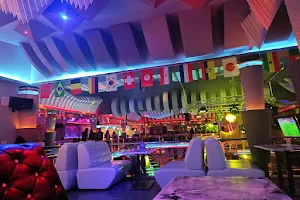 Party Island Lounge - Naivasha image