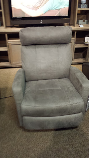 Furniture Store «Havertys Furniture», reviews and photos, 1175 Eglin Pkwy, Shalimar, FL 32579, USA