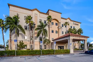 Kindred Hospital The Palm Beaches image