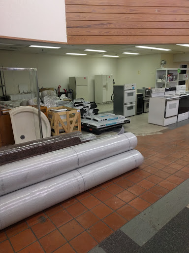 Thrift Store «Knoxville Habitat For Humanity ReStore», reviews and photos, 1511 Downtown W Blvd, Knoxville, TN 37919, USA