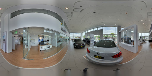 Volkswagen Dealer «Pugi Volkswagen», reviews and photos, 2020 Ogden Ave, Downers Grove, IL 60515, USA