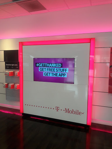 Cell Phone Store «T-Mobile», reviews and photos, 100 Promenade Pkwy A, Fayetteville, GA 30214, USA