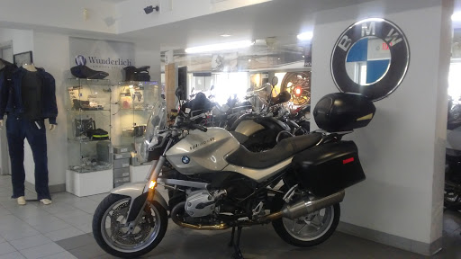 BMW Motorcycle Dealer «BMW Motorcycles Fort Lauderdale», reviews and photos, 4201 Peters Rd, Plantation, FL 33317, USA