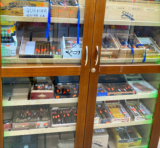 Tobacco Shop «Discount Smoke Tobacco & Beer», reviews and photos, 2387 S Cobb Dr SE B, Smyrna, GA 30080, USA