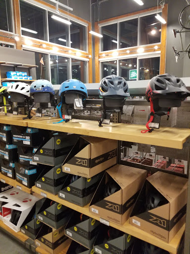 Camping Store «REI», reviews and photos, 350 Independence Blvd, Virginia Beach, VA 23462, USA