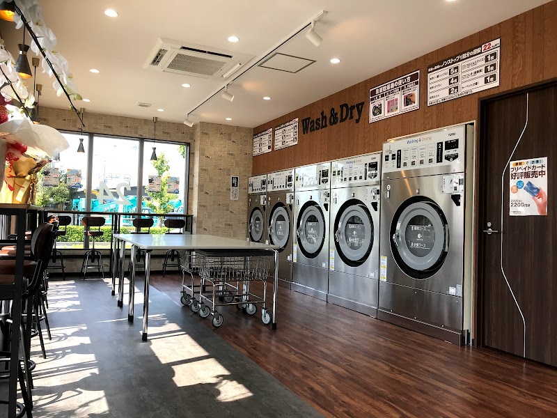 トップランドリー六町店