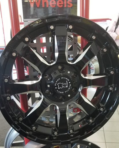 Tire Shop «Discount Tire Store - Chamblee, GA», reviews and photos, 4900 Peachtree Rd, Chamblee, GA 30341, USA