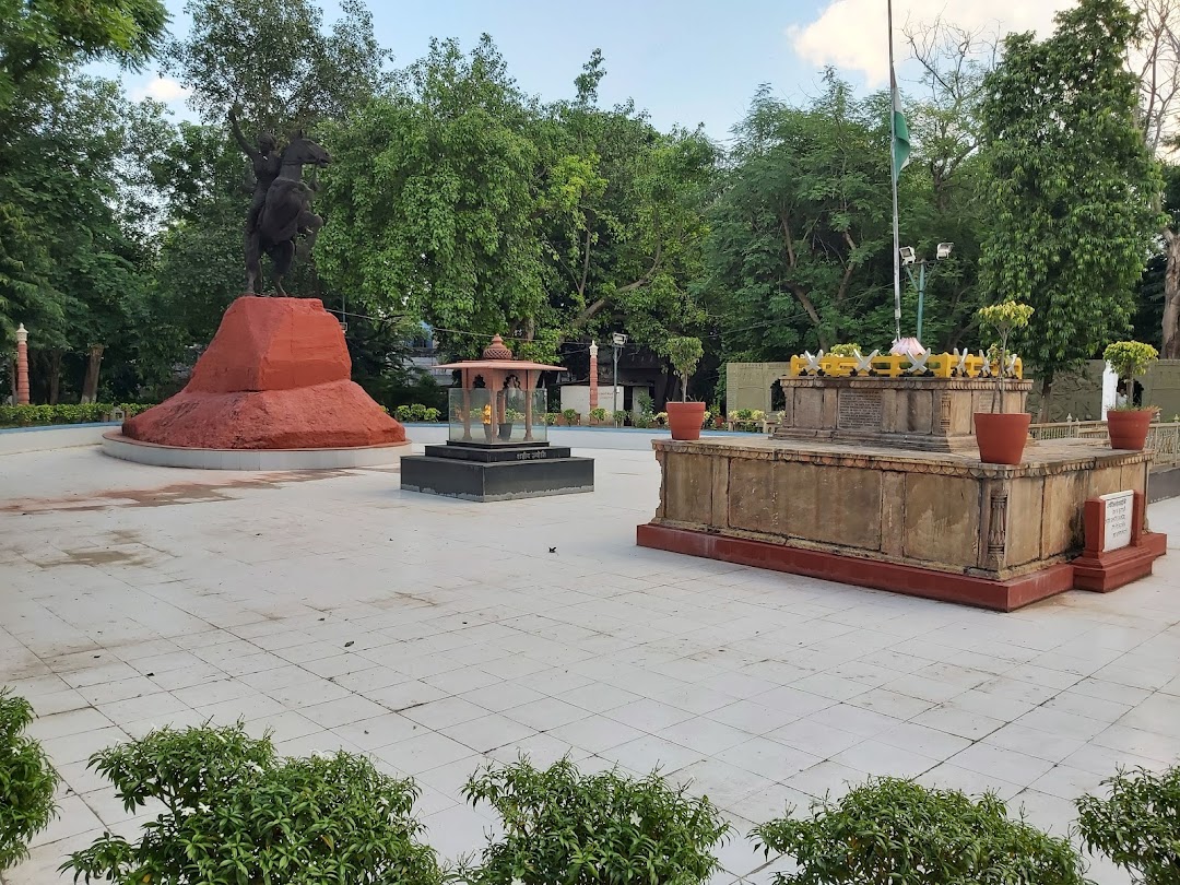 Maharani Lakshmi Bai Park