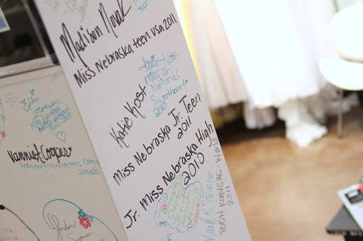 Formal Wear Store «Winning Crown Boutique», reviews and photos, 11046 Elm St, Omaha, NE 68144, USA