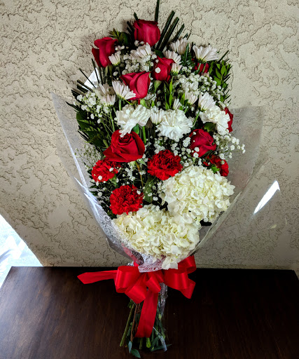 Florist «Ron & Alicia Robinson Florist», reviews and photos, 1610 S Grand Ave, Glendora, CA 91740, USA