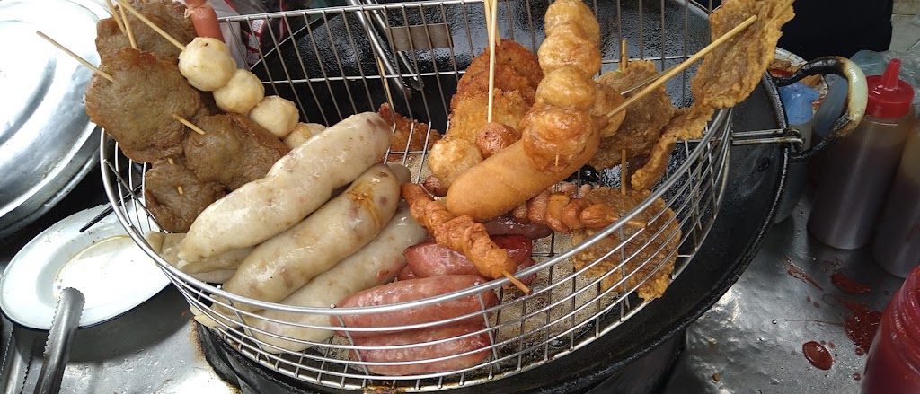 路邊黑輪攤 的照片