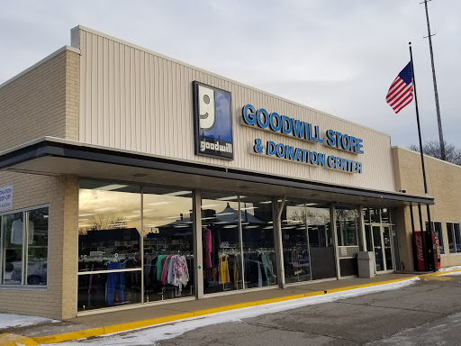 Thrift Store «Wabash Valley Goodwill», reviews and photos, 600 S 3rd St, Terre Haute, IN 47807, USA