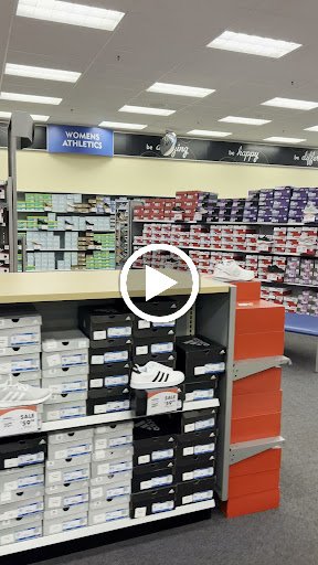 Shoe Store «Shoe Carnival», reviews and photos, 180 Collins Rd NE, Cedar Rapids, IA 52402, USA