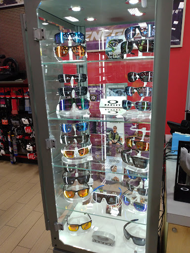 Honda Dealer «Honda of the Ozarks», reviews and photos, 2055 E Kerr St, Springfield, MO 65803, USA