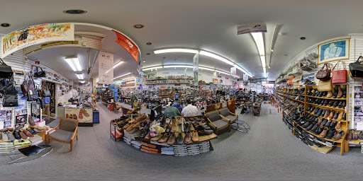 Orthopedic Shoe Store «Eric Comfort Shoes Inc», reviews and photos, 426 Hillside Avenue, Williston Park, NY 11596, USA