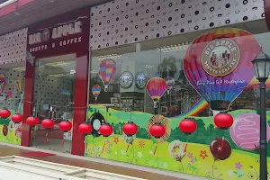 Big Apple Donuts & Coffee @ Selayang Mall image