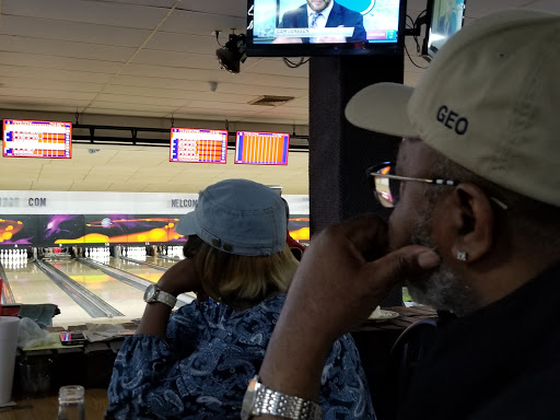 Bowling Alley «Kingpin Lanes & Brickhouse Pizza Company», reviews and photos, 12249 Natural Bridge Rd, Bridgeton, MO 63044, USA