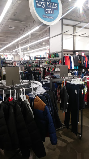 Clothing Store «Old Navy», reviews and photos, 228 Vintage Way, Novato, CA 94945, USA