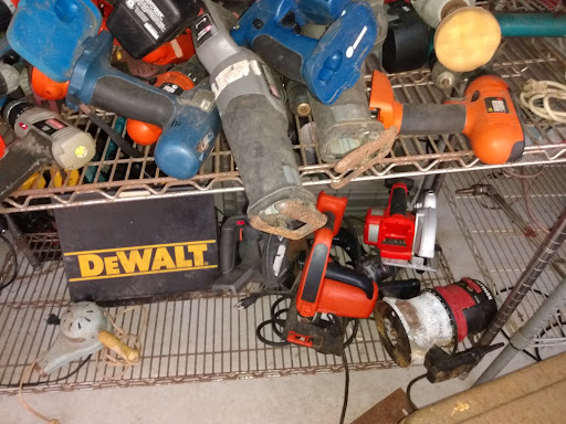 Flea Market «Awesome Deals Flea Market», reviews and photos, 19331 28th St, Long Beach, MS 39560, USA