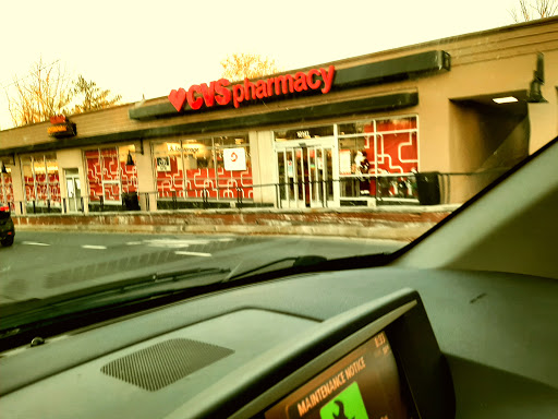 Shopping Mall «Woodmoor Shopping Center», reviews and photos, 10115 Colesville Rd, Silver Spring, MD 20901, USA