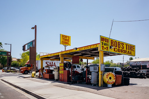 BOB'S TIRE CORRAL