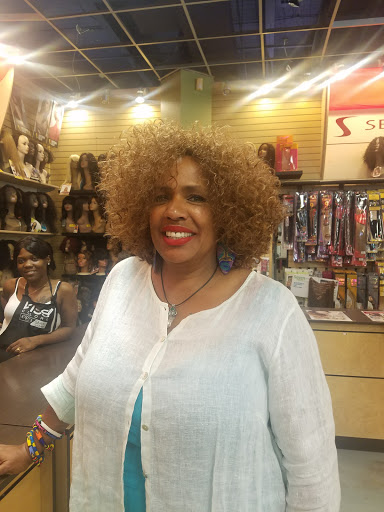 Beauty Supply Store «Mid-K Beauty Supply», reviews and photos, 5408 NE M L King Blvd, Portland, OR 97211, USA