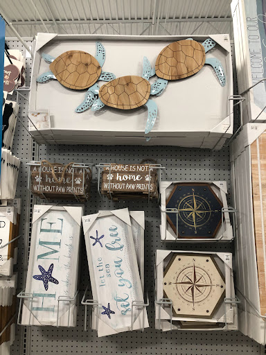 Home Goods Store «At Home», reviews and photos, 3700 S Campbell Ave, Springfield, MO 65807, USA