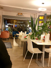 Atmosphère du Restaurant français Le p'tit montmartre à Vichy - n°4
