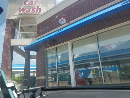 Car Wash «Delta Sonic Car Wash», reviews and photos, 1780 N Aurora Rd, Naperville, IL 60563, USA