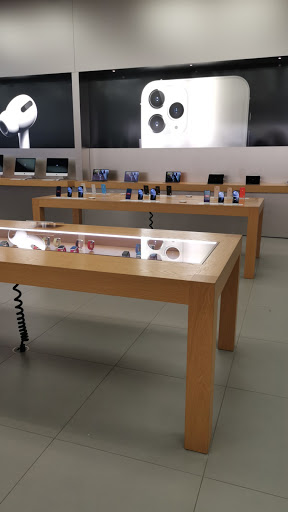 Computer Store «Apple Easton Town Center», reviews and photos, 4210 The Strand, Columbus, OH 43219, USA