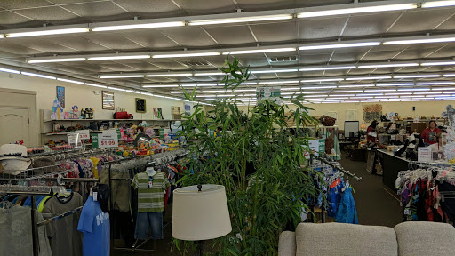 Thrift Store «Waterfront Rescue Mission Thrift Store», reviews and photos, 4376 Gulf Breeze Pkwy, Gulf Breeze, FL 32563, USA