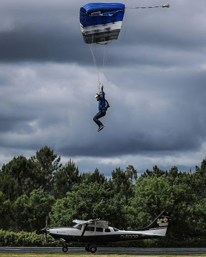 Skydive Porto - Escola Paraquedismo