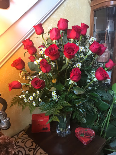 Florist «ROCKVILLE FLORIST & GIFT BASKETS», reviews and photos, 11622 Boiling Brook Pl, Rockville, MD 20852, USA