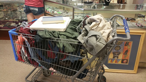 Thrift Store «Twice As Nice Resale of Denton», reviews and photos, 413 E Oak St, Denton, TX 76201, USA