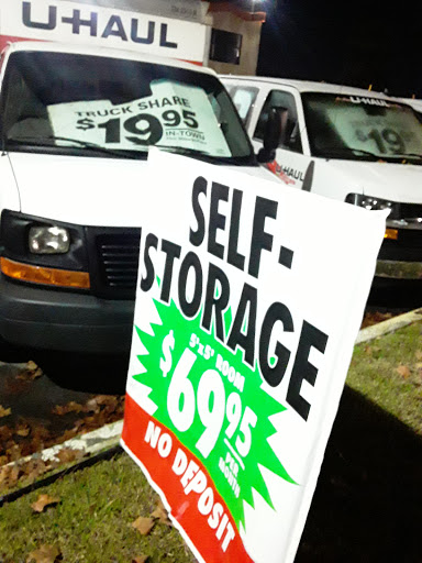 Truck Rental Agency «U-Haul Moving & Storage at Holt Ave», reviews and photos, 1512 W Holt Ave, Pomona, CA 91768, USA