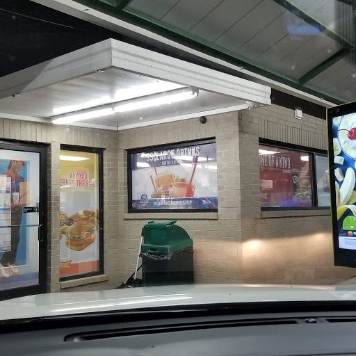 Fast Food Restaurant «Sonic Drive-In», reviews and photos, 4610 LA-22, Mandeville, LA 70471, USA