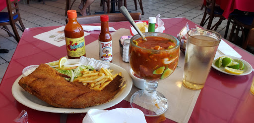 Mexican Restaurant «La Isla Restaurant», reviews and photos, 611 W Park Row Dr, Arlington, TX 76010, USA