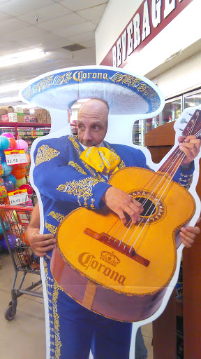 Grocery Store «Sav-Mor Foods», reviews and photos, 14001 Lakeridge Cir, Magalia, CA 95954, USA