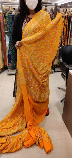 Stores to buy women's wedding blouses Jaipur
